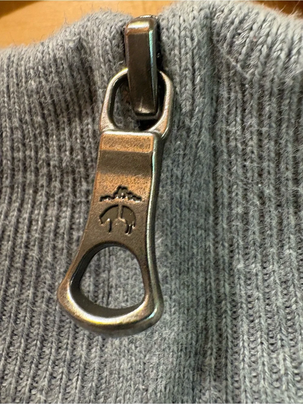 Brooks Brothers Gray Half-Zip Sweater with Black Longhorn Motif size L